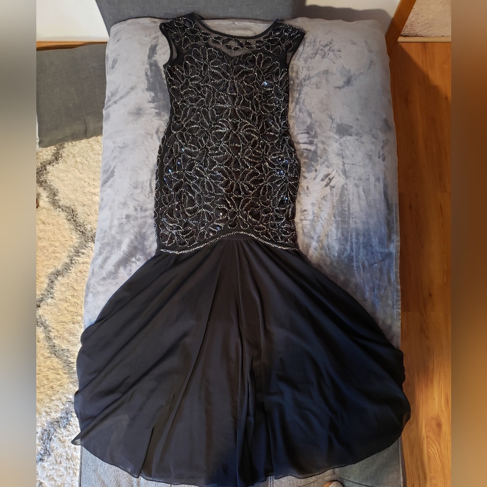 GONE TOMORROW!!! LAST CHANCE Beautiful evening gown